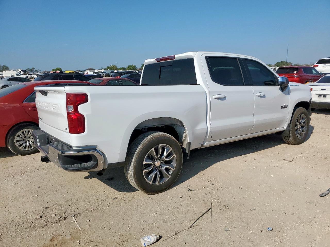 2024 CHEVROLET Silverado