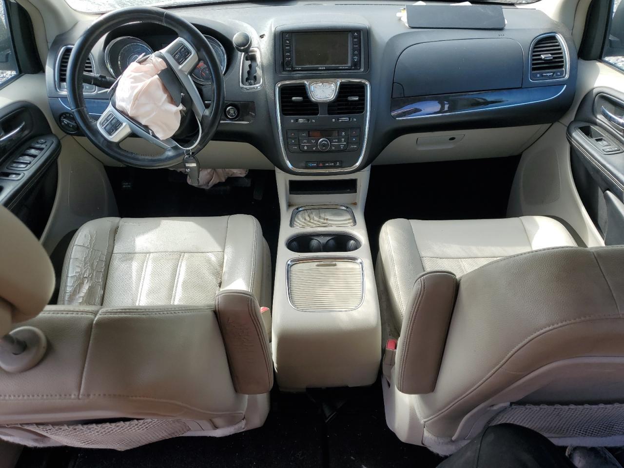 2013 CHRYSLER Town & Country