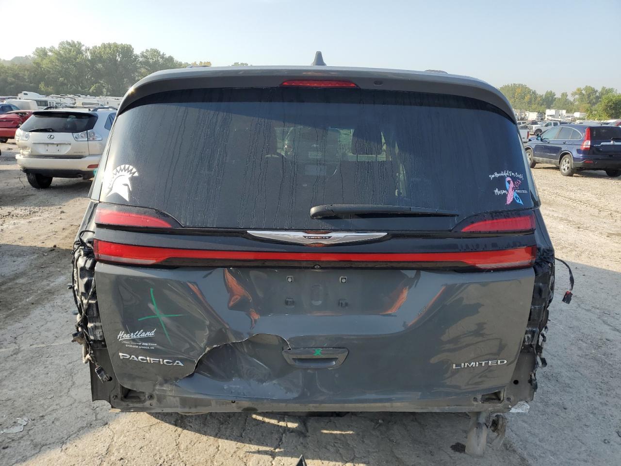 2022 CHRYSLER Pacifica