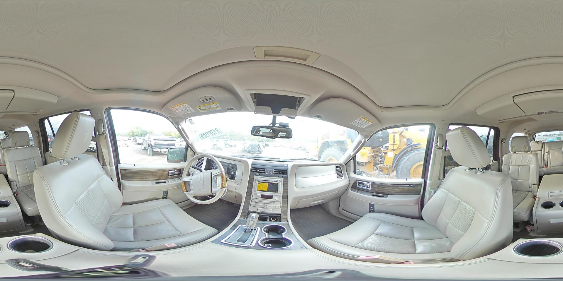 2010 LINCOLN Navigator
