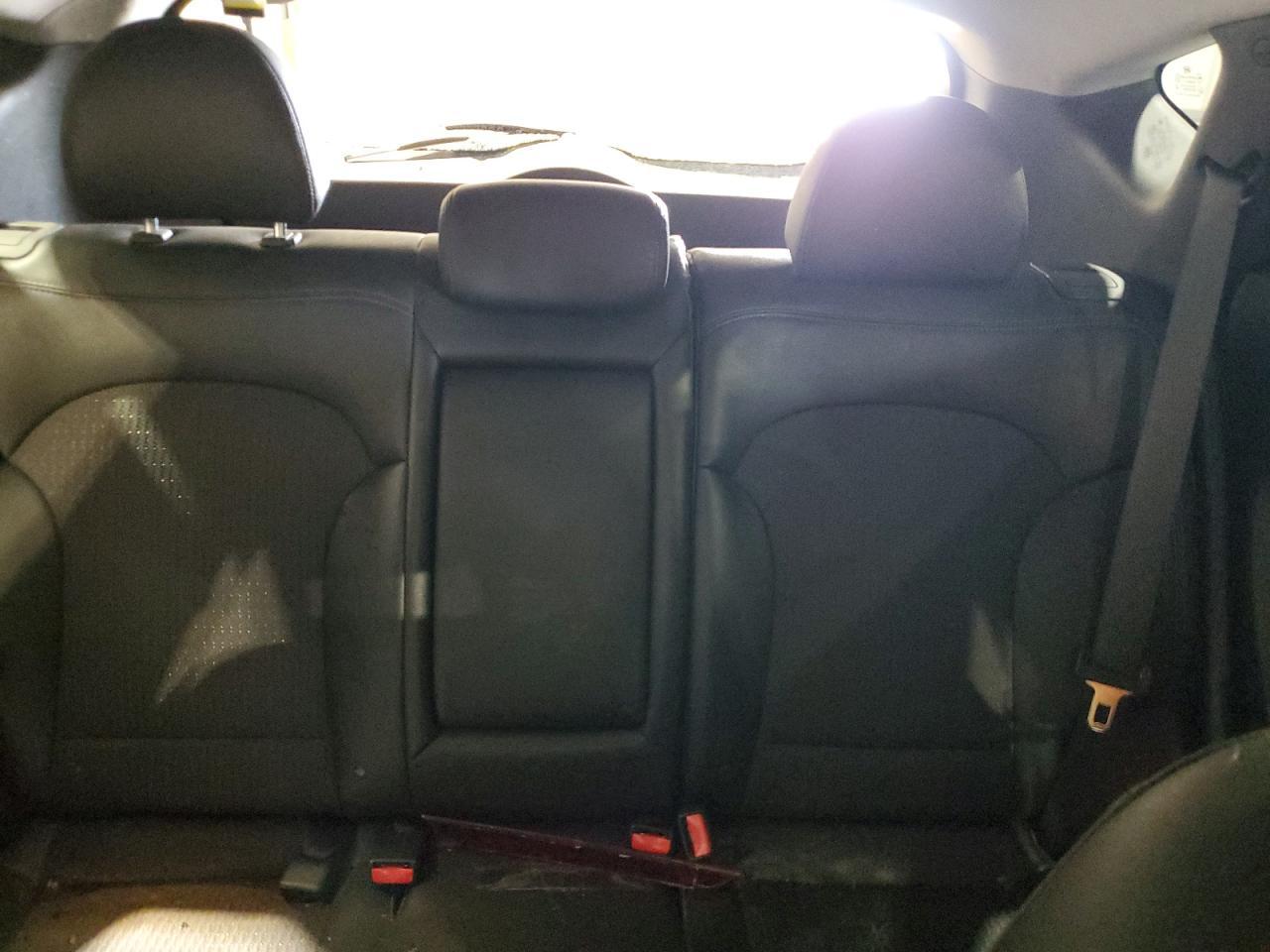 2010 HYUNDAI TUCSON