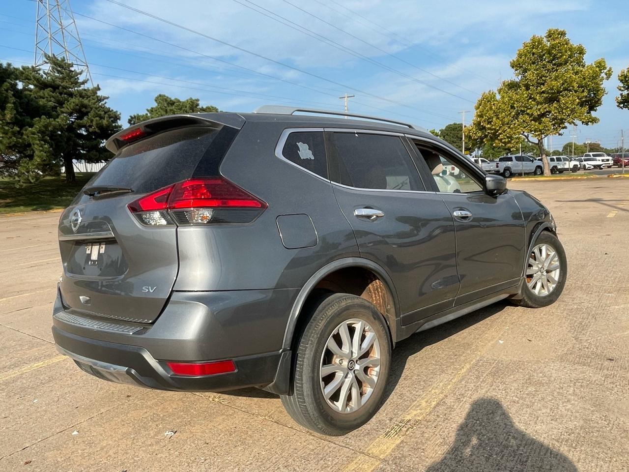 2017 NISSAN ROGUE