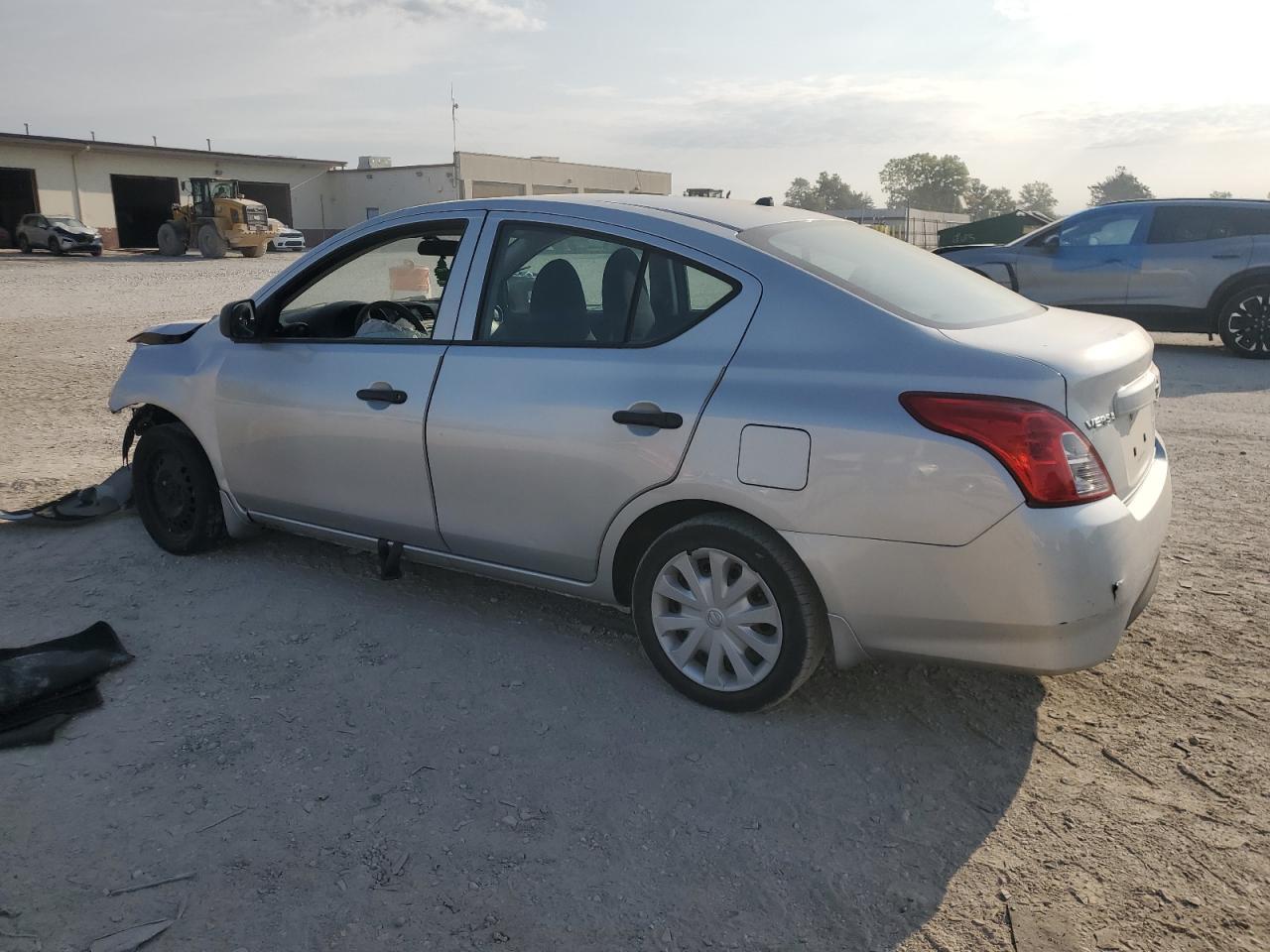 2015 NISSAN VERSA