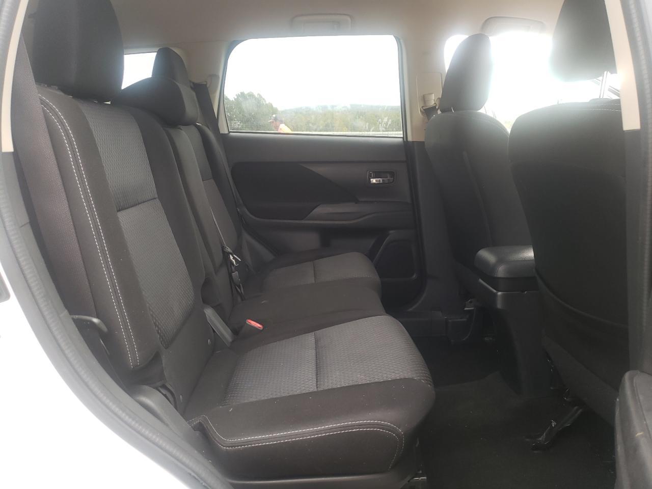 2018 MITSUBISHI outlander