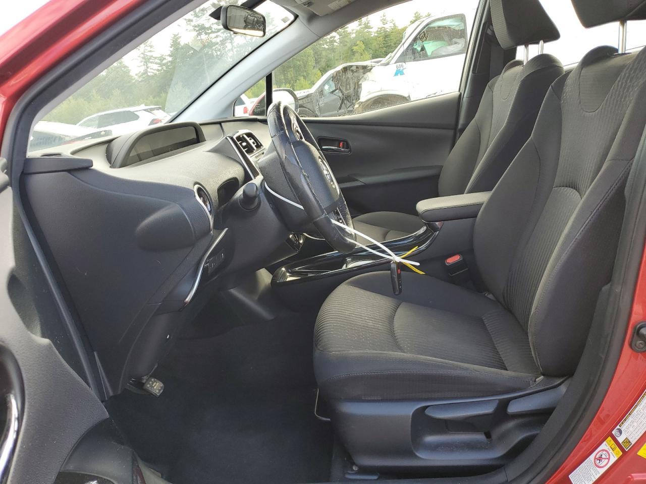 2016 TOYOTA PRIUS