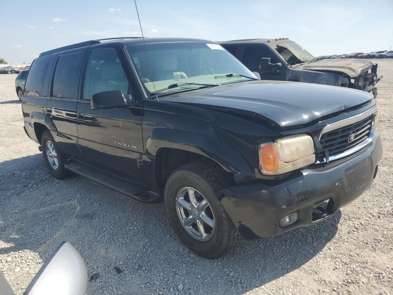 2000 CADILLAC ESCALADE