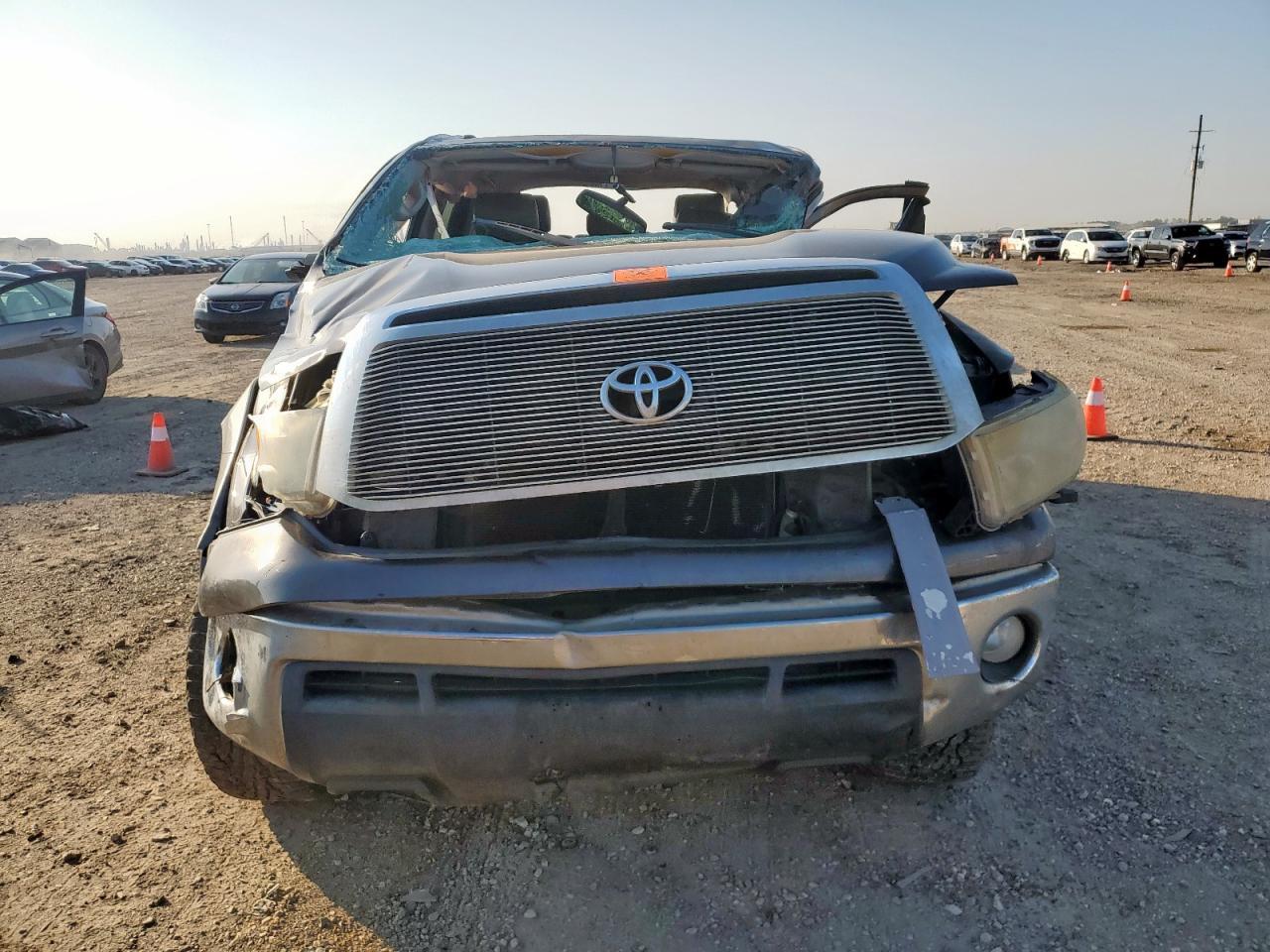 2012 TOYOTA TUNDRA