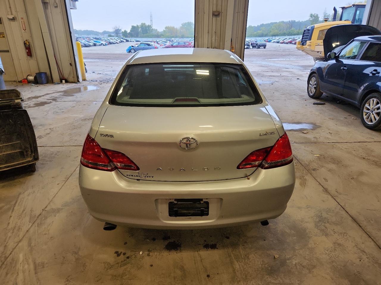 2007 TOYOTA Avalon