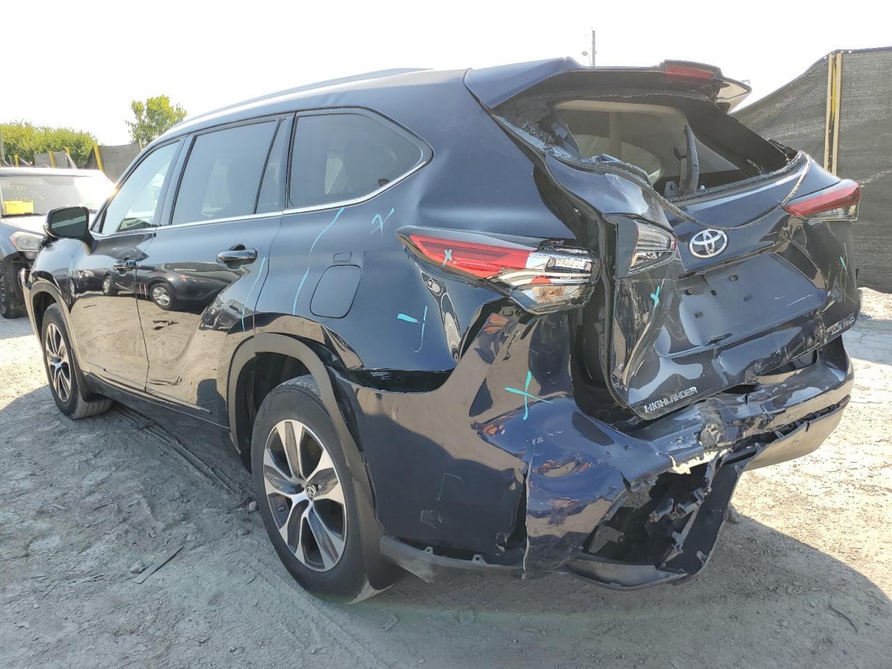 2022 TOYOTA HIGHLANDER
