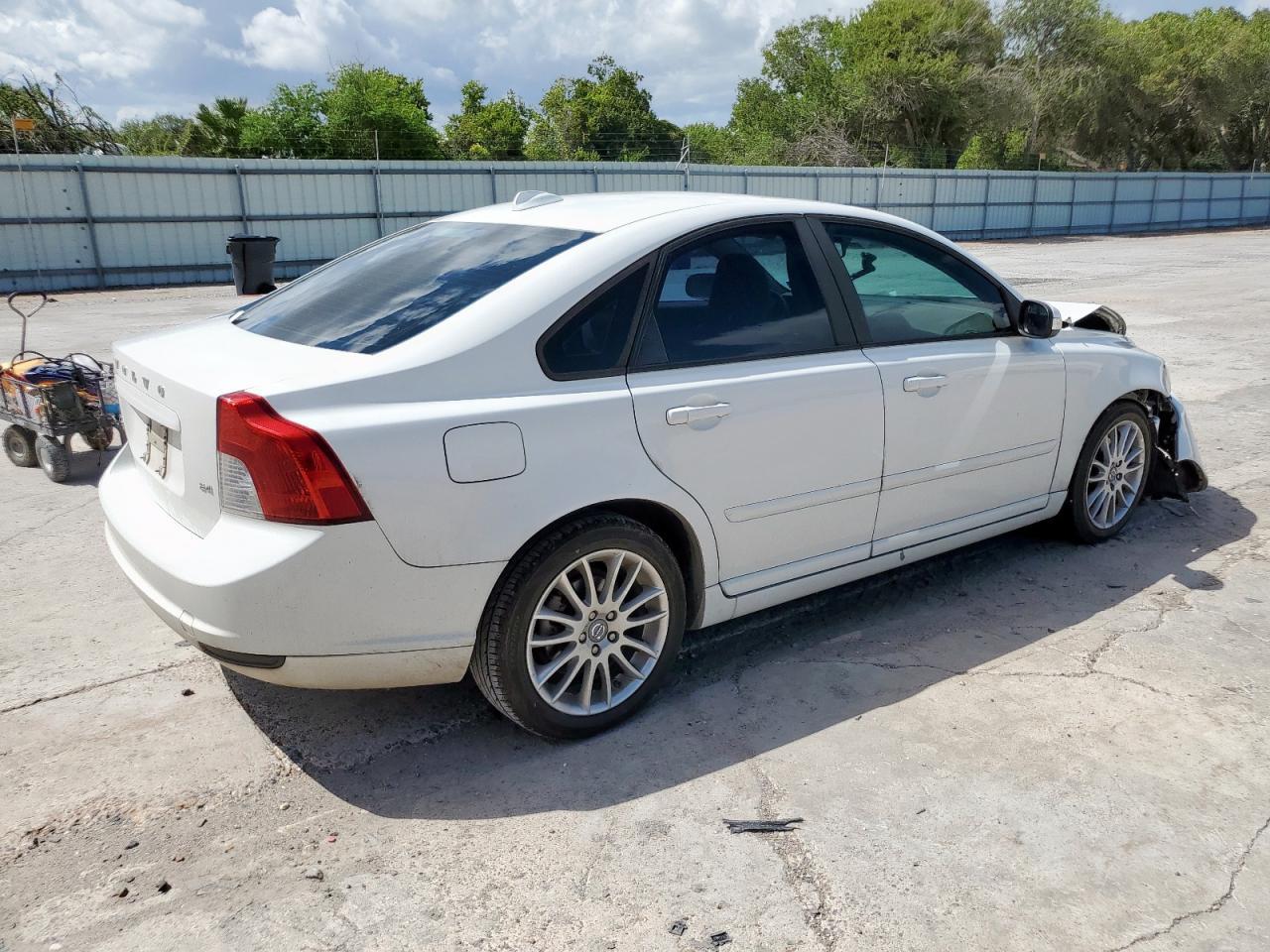2009 VOLVO S40