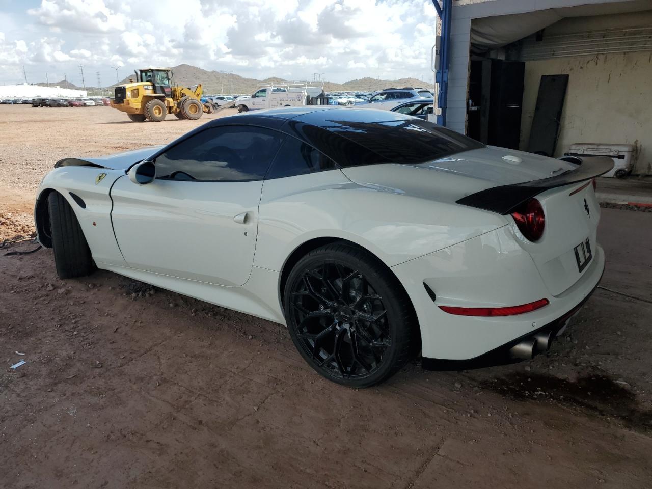 2016 Ferrari California T