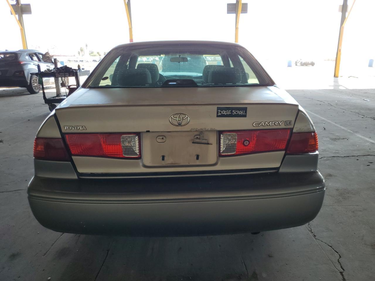 2000 TOYOTA CAMRY