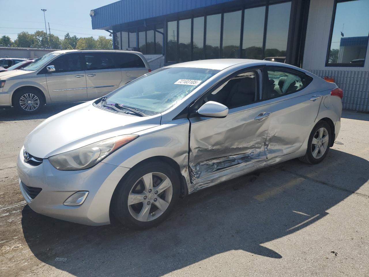 2012 HYUNDAI ELANTRA