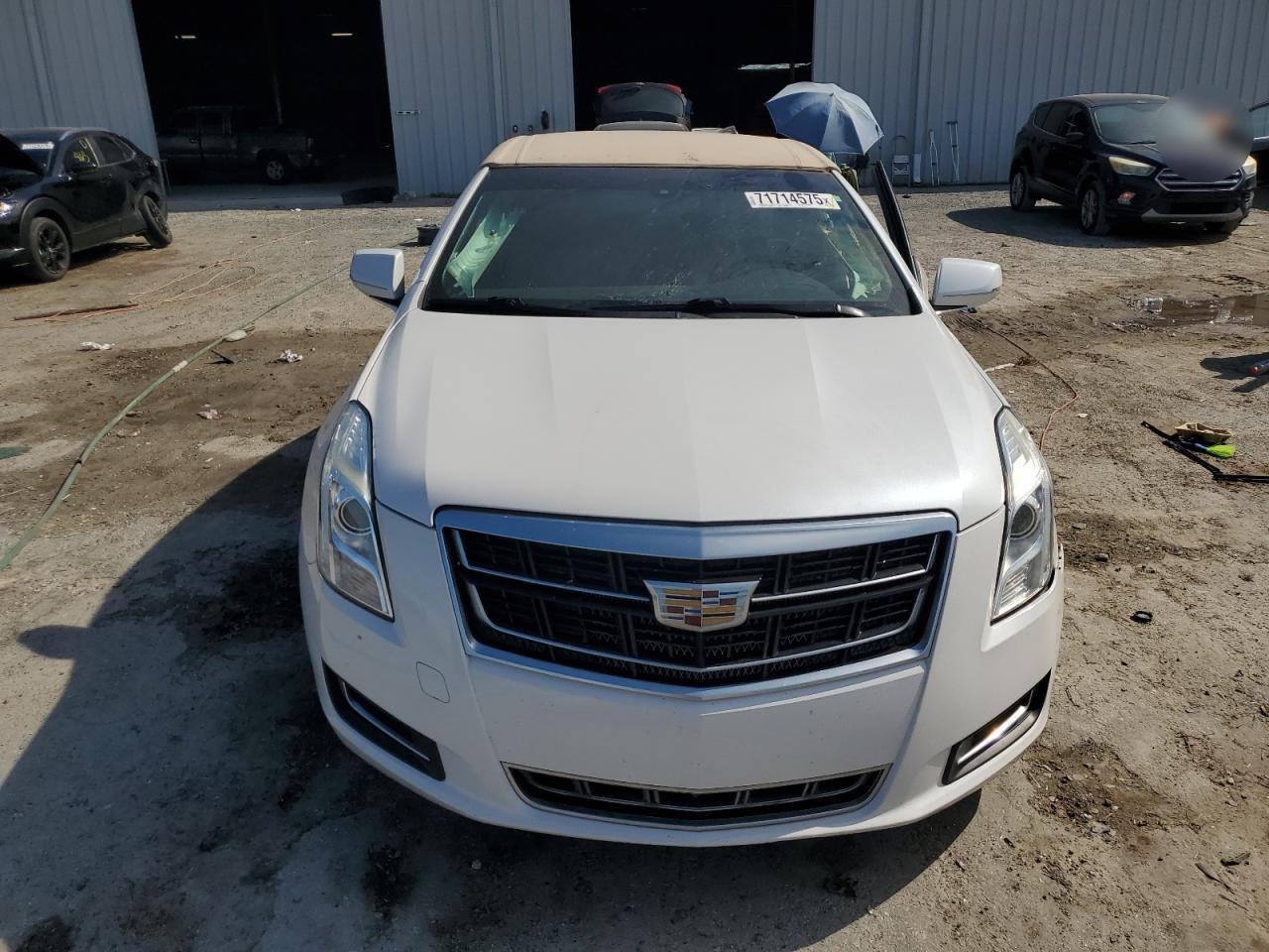 2017 CADILLAC XTS