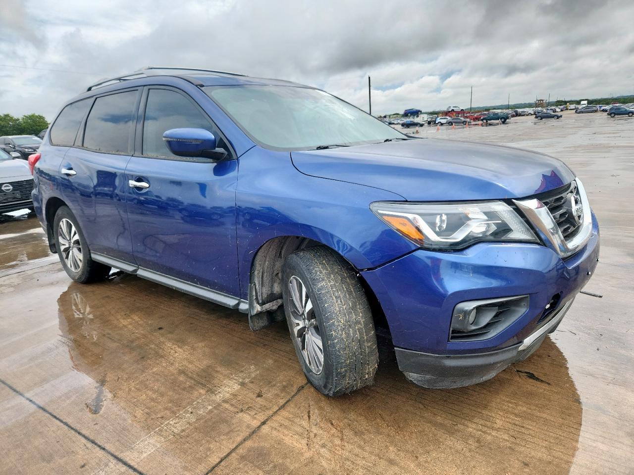 2017 NISSAN PATHFINDER