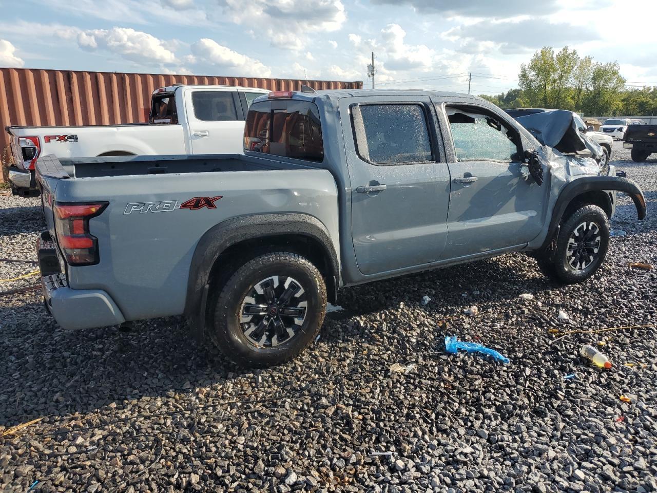 2024 NISSAN Frontier