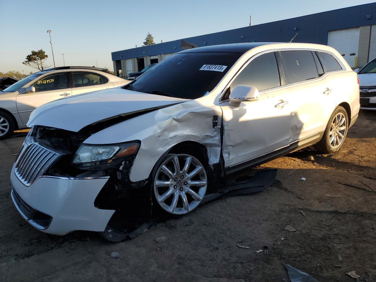 2010 LINCOLN MKT