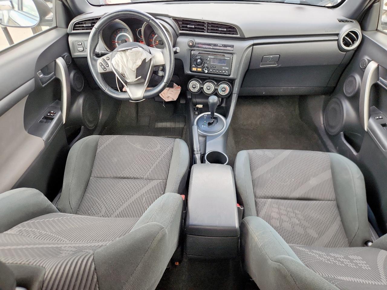 2013 TOYOTA SCION