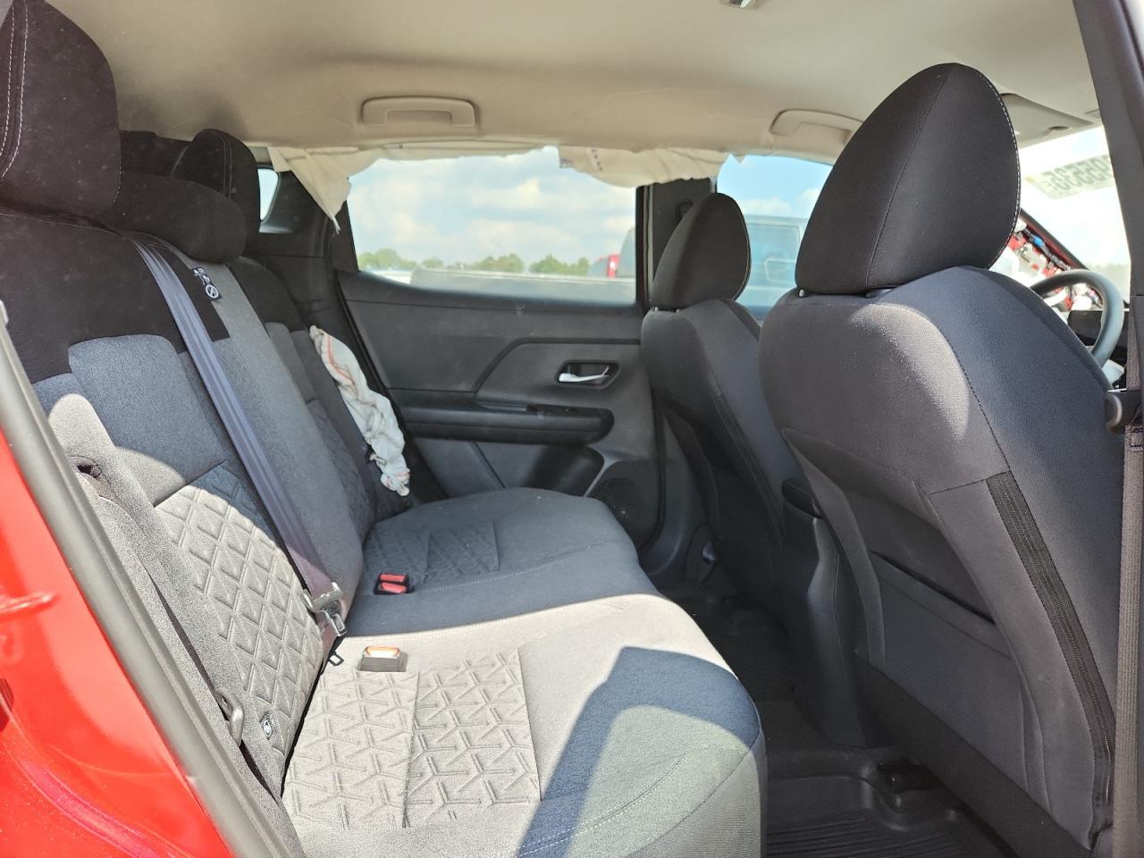 2025 NISSAN KICKS