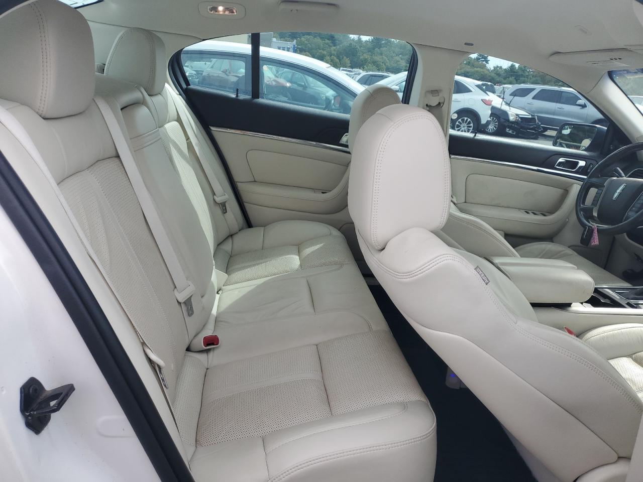 2011 LINCOLN MKS