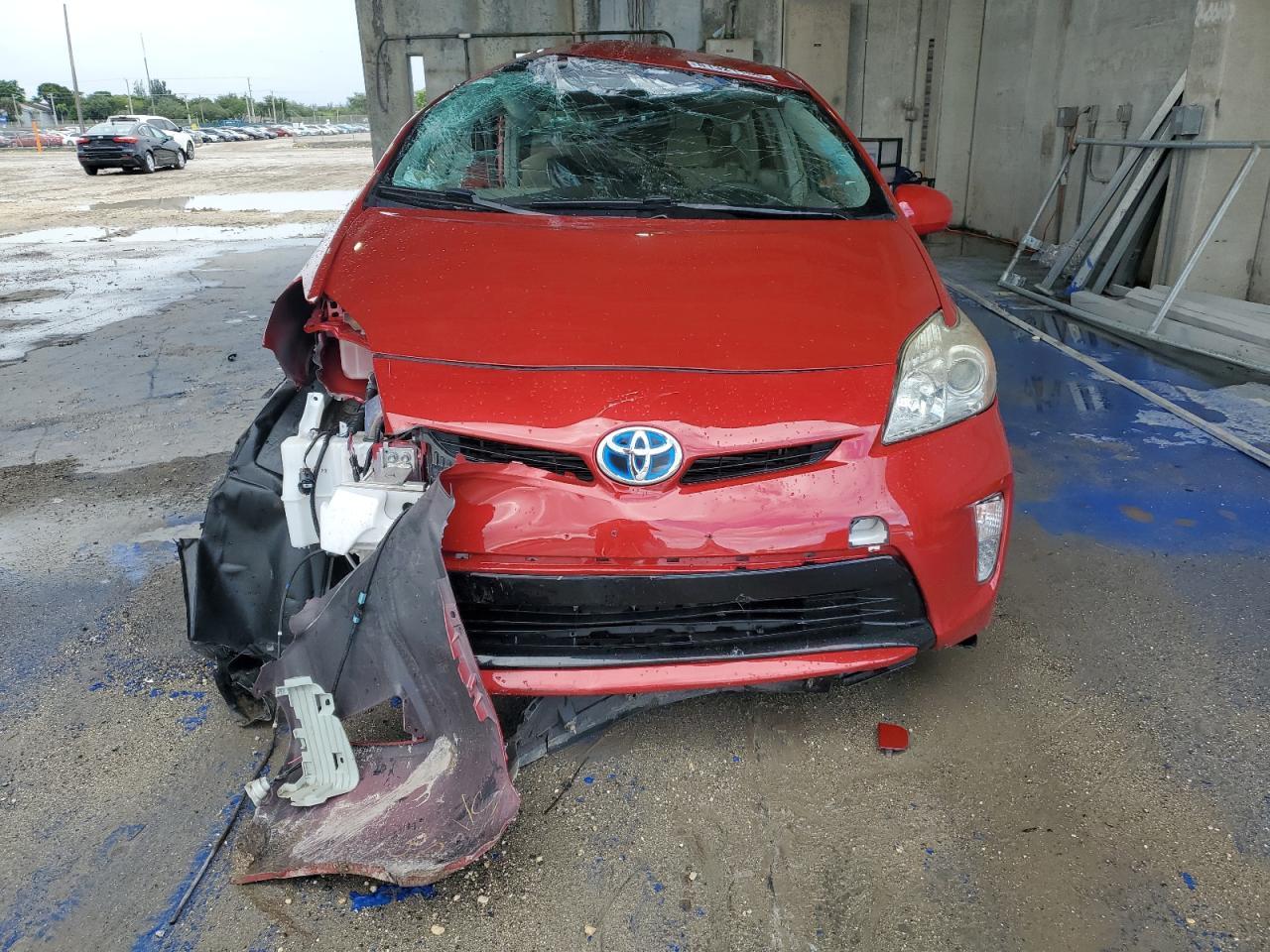 2013 TOYOTA PRIUS
