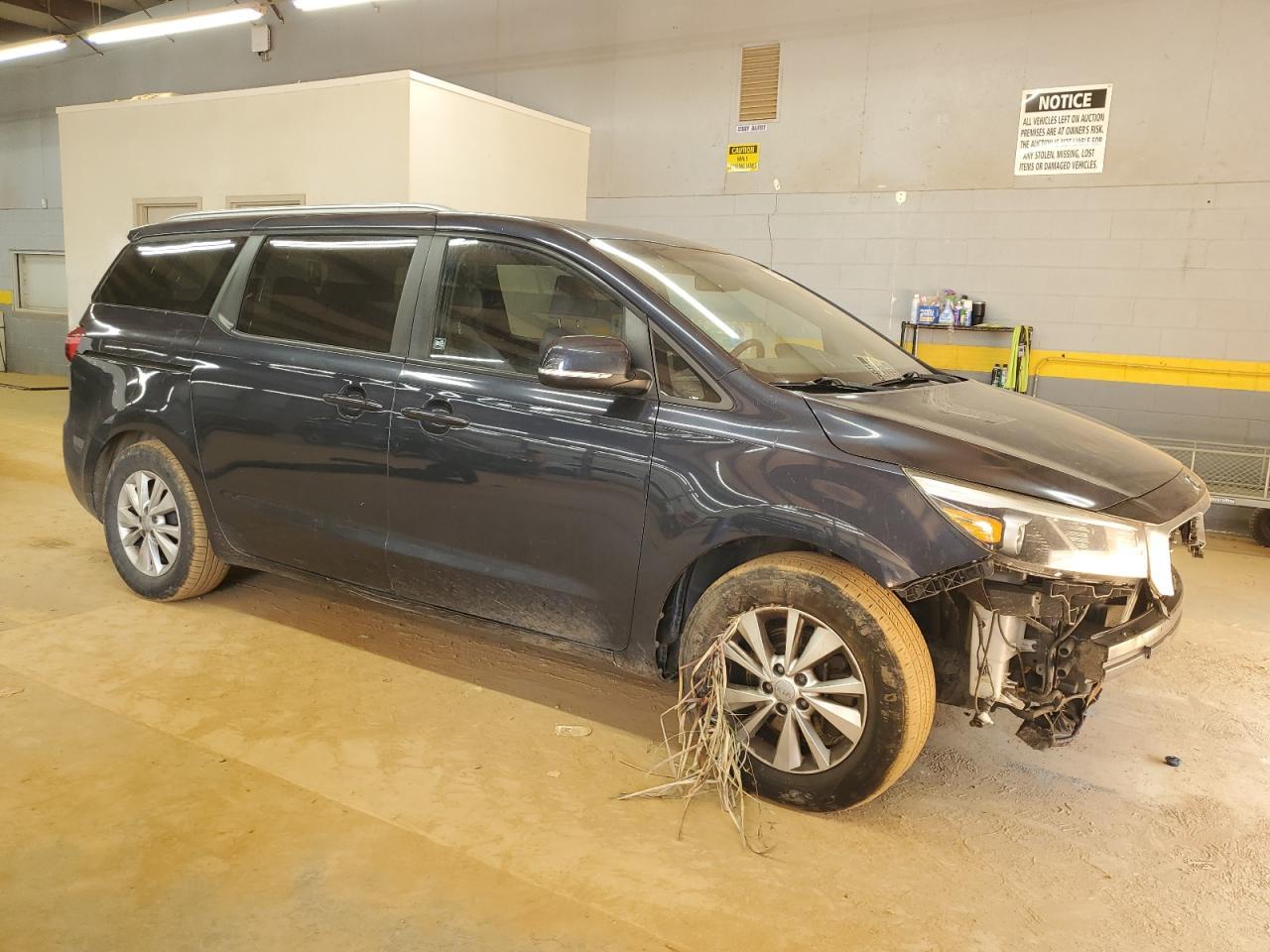 2016 KIA SEDONA