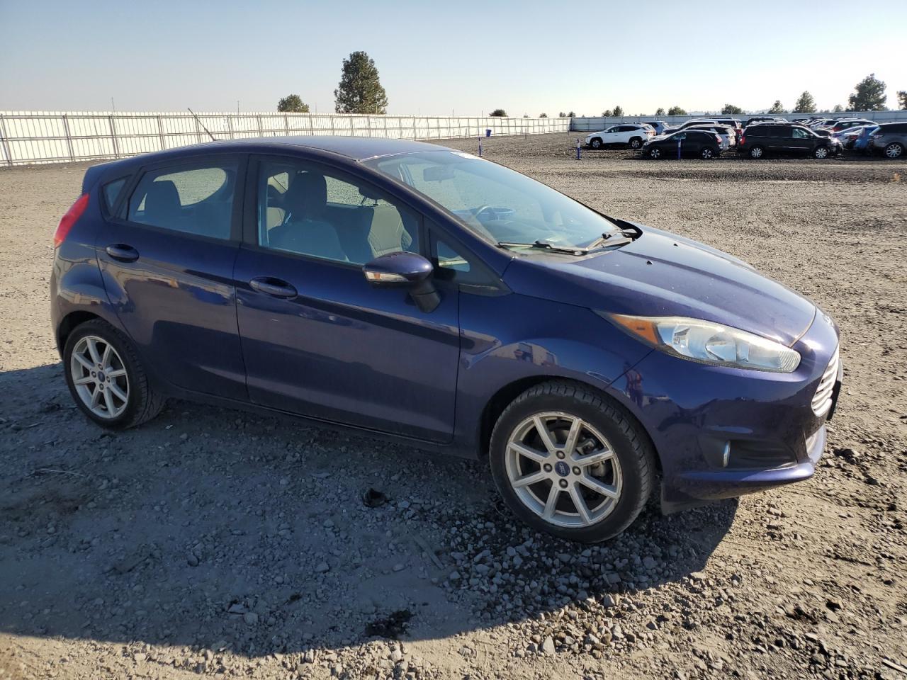 2016 FORD Fiesta