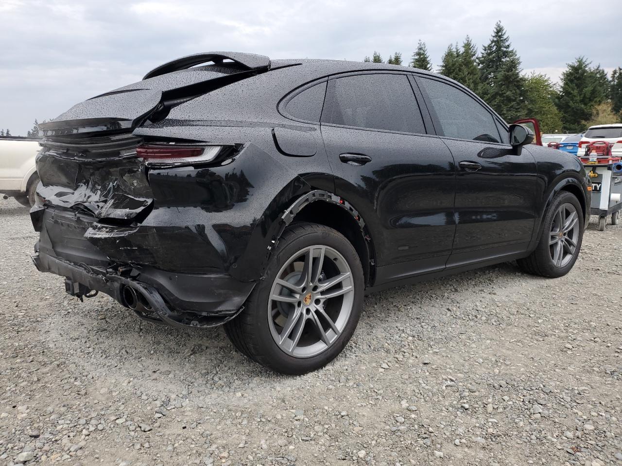 2025 PORSCHE CAYENNE