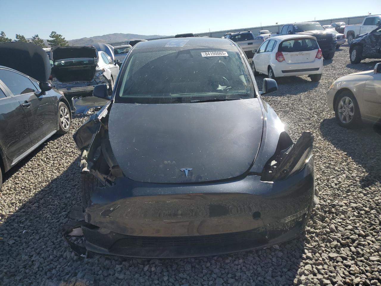 2025 TESLA MODEL Y