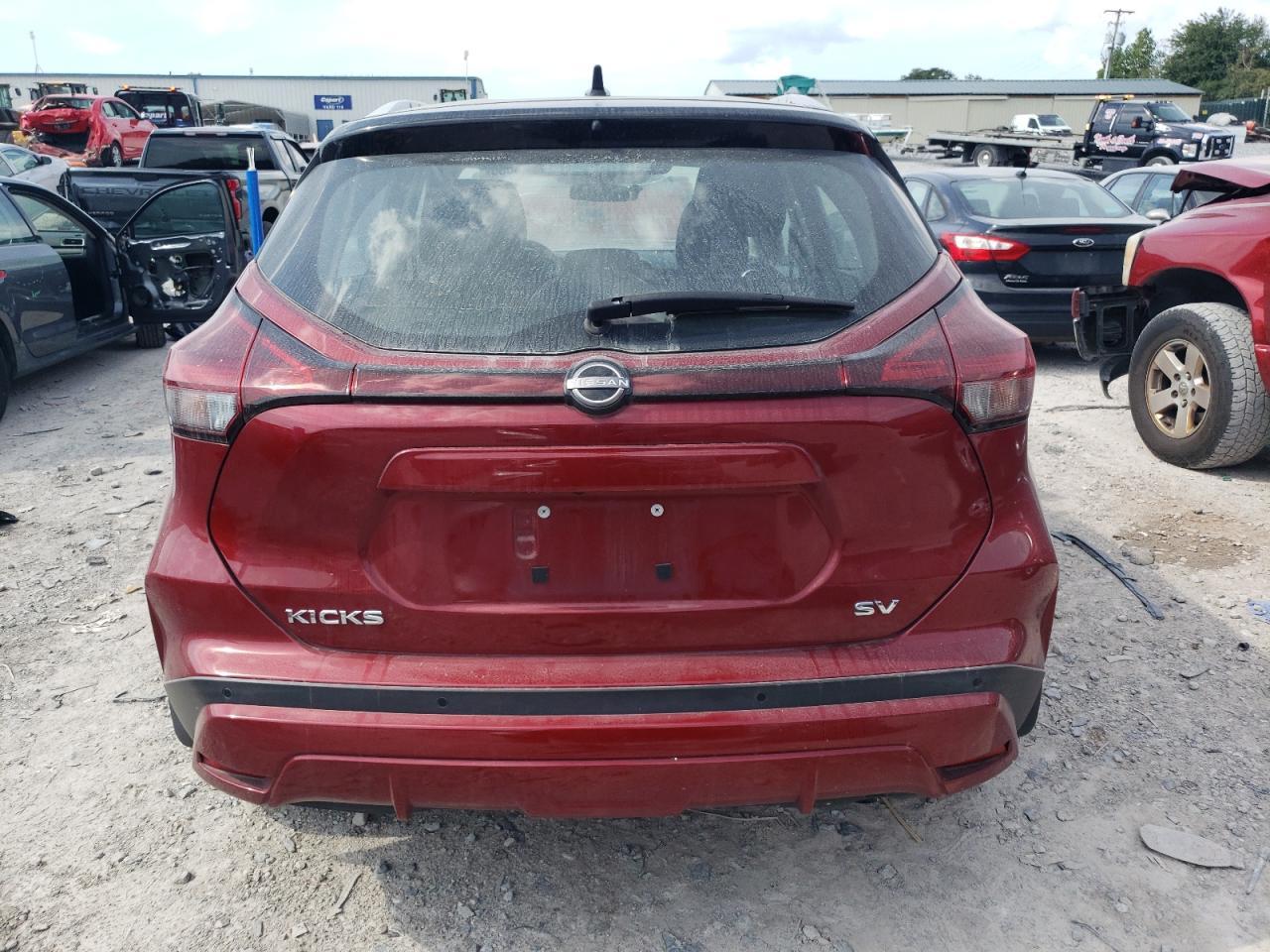 2022 NISSAN KICKS