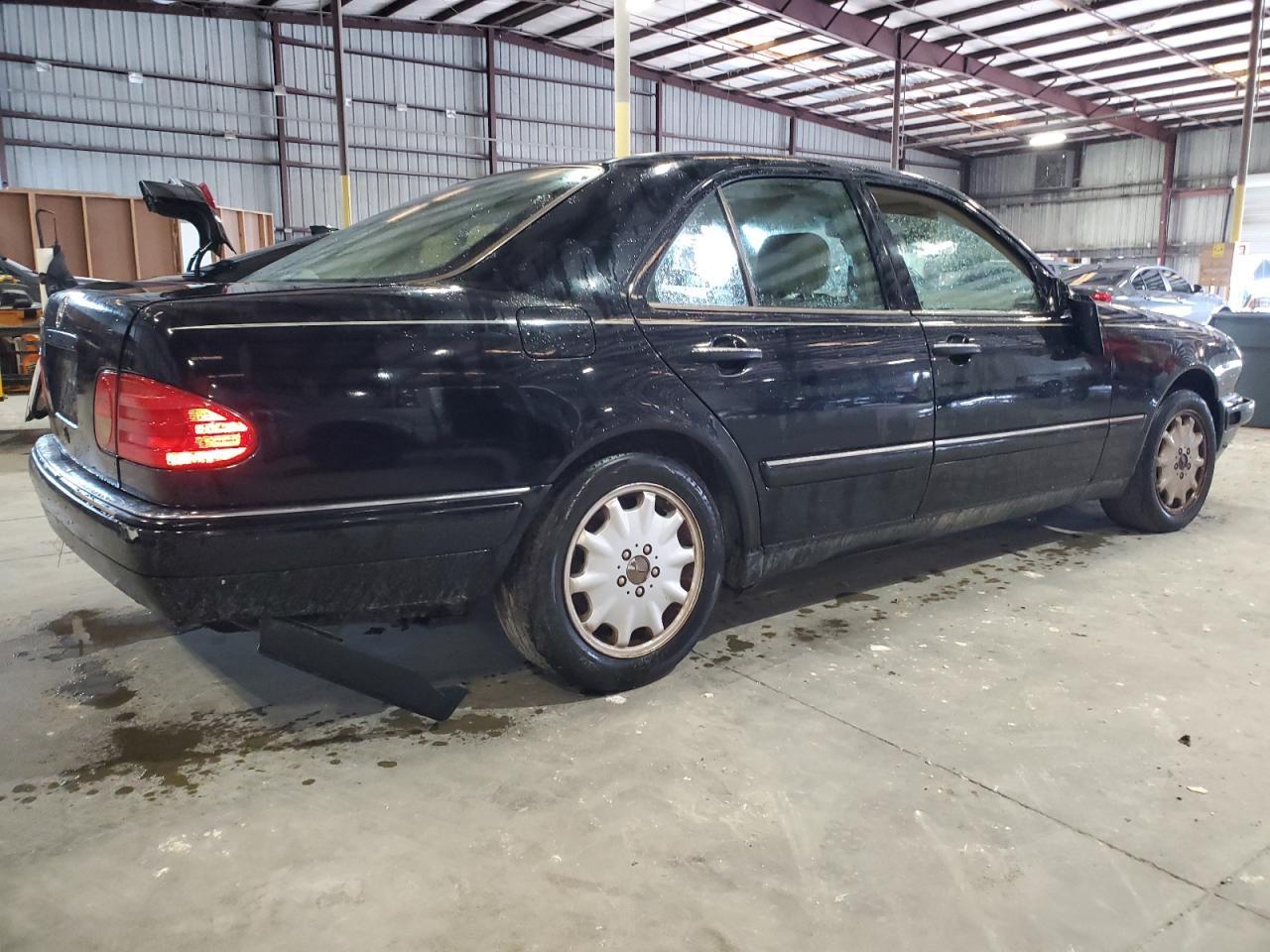 1999 MERCEDES-BENZ E-Class