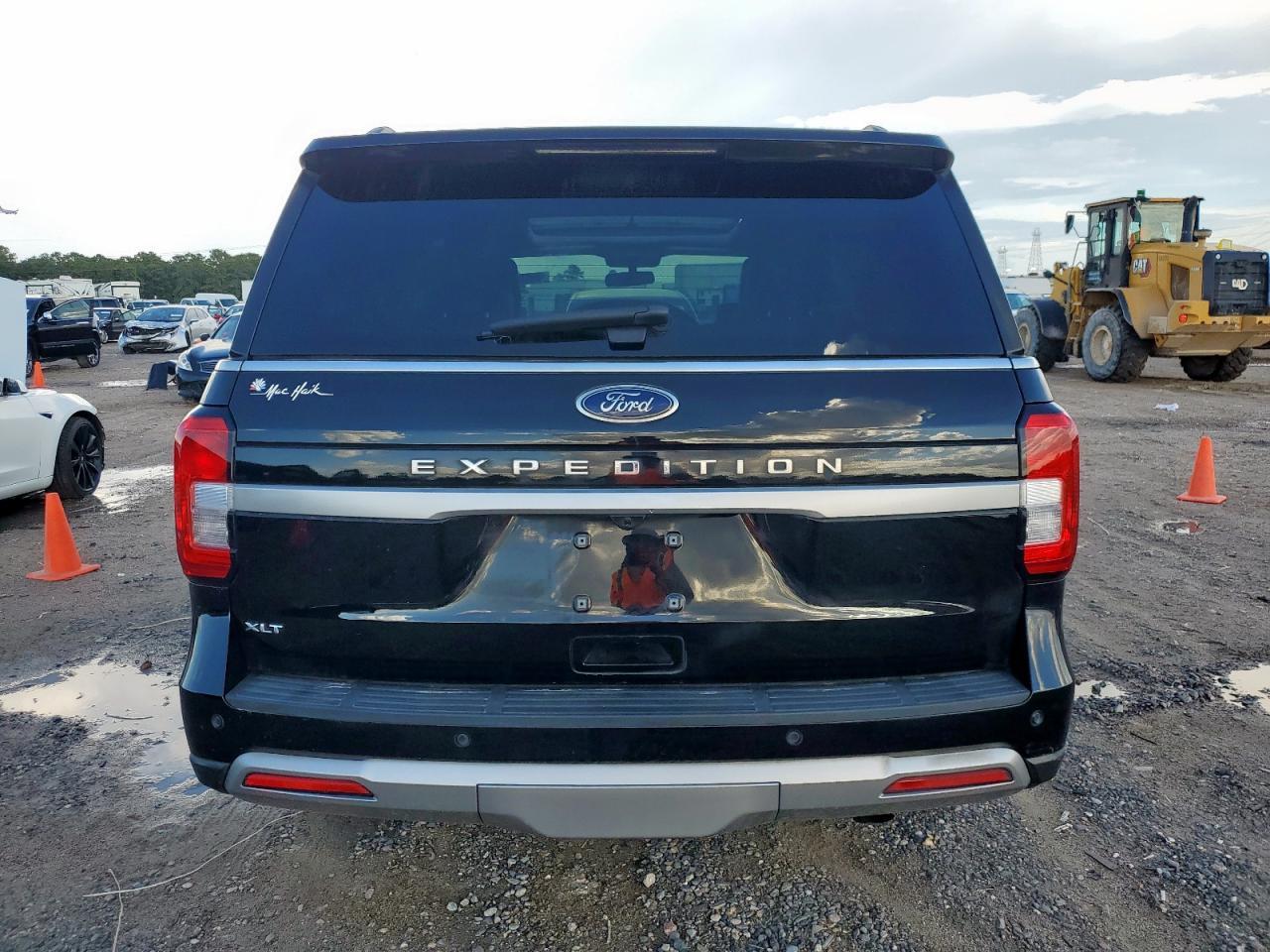 2022 FORD Expedition