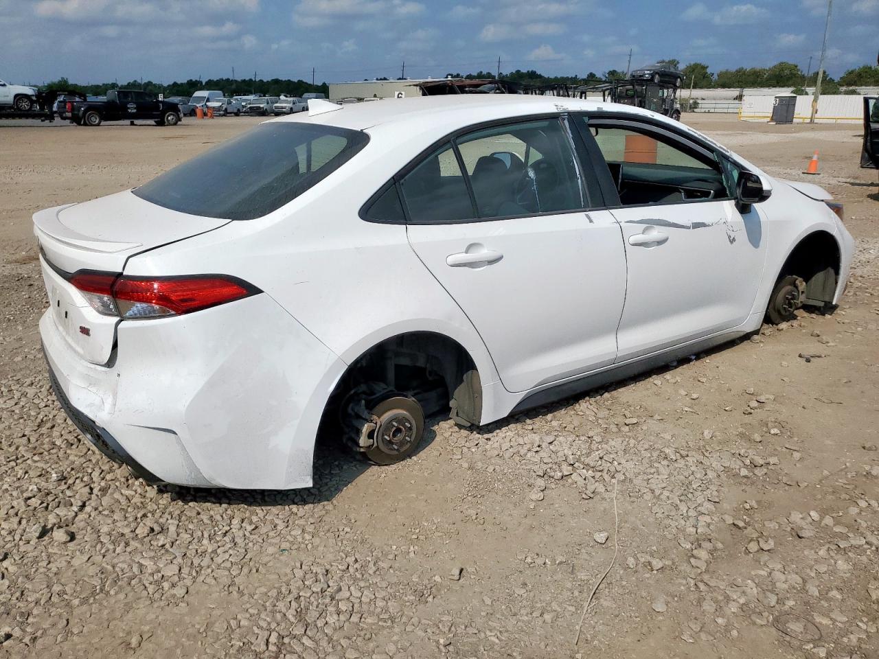 2021 TOYOTA COROLLA