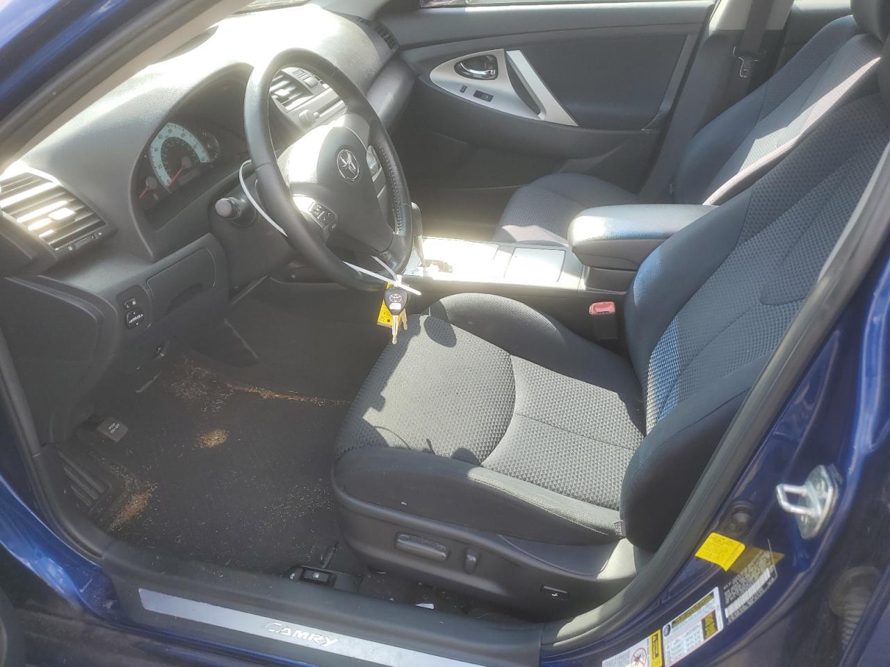 2011 TOYOTA CAMRY