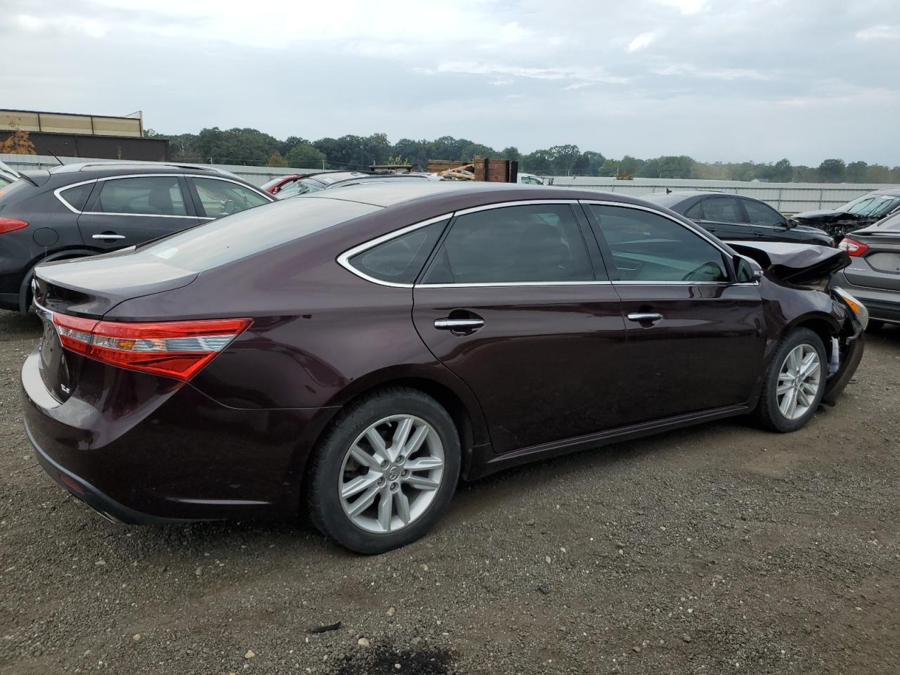 2014 TOYOTA Avalon