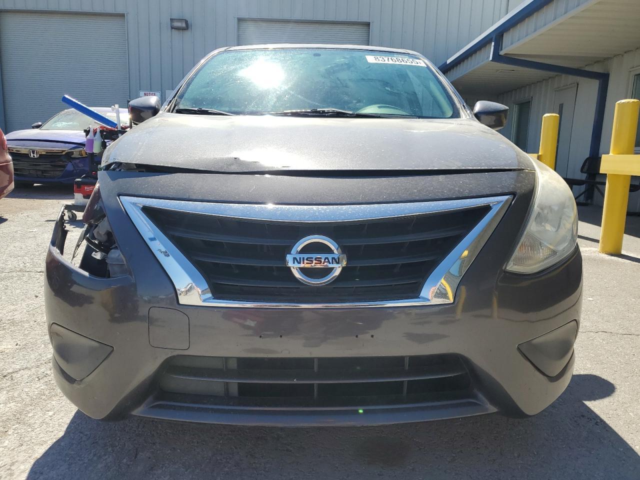 2015 NISSAN VERSA