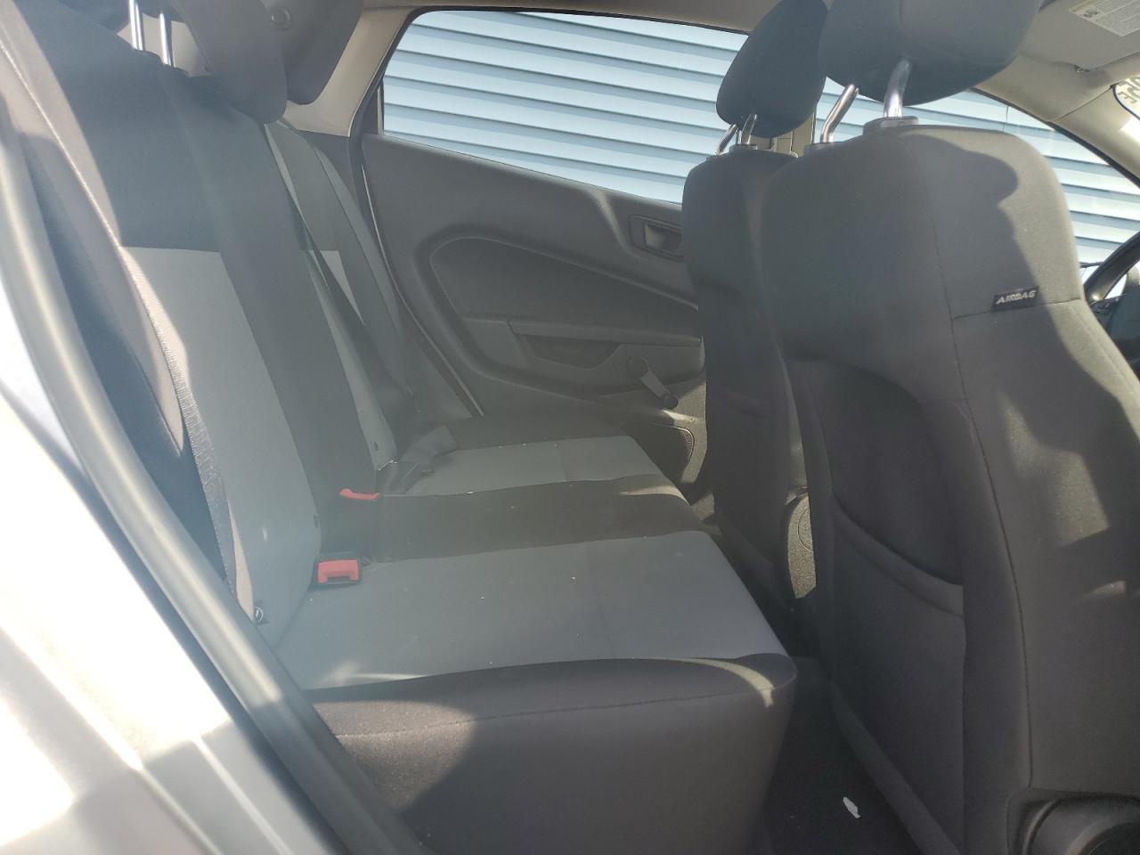 2016 FORD Fiesta
