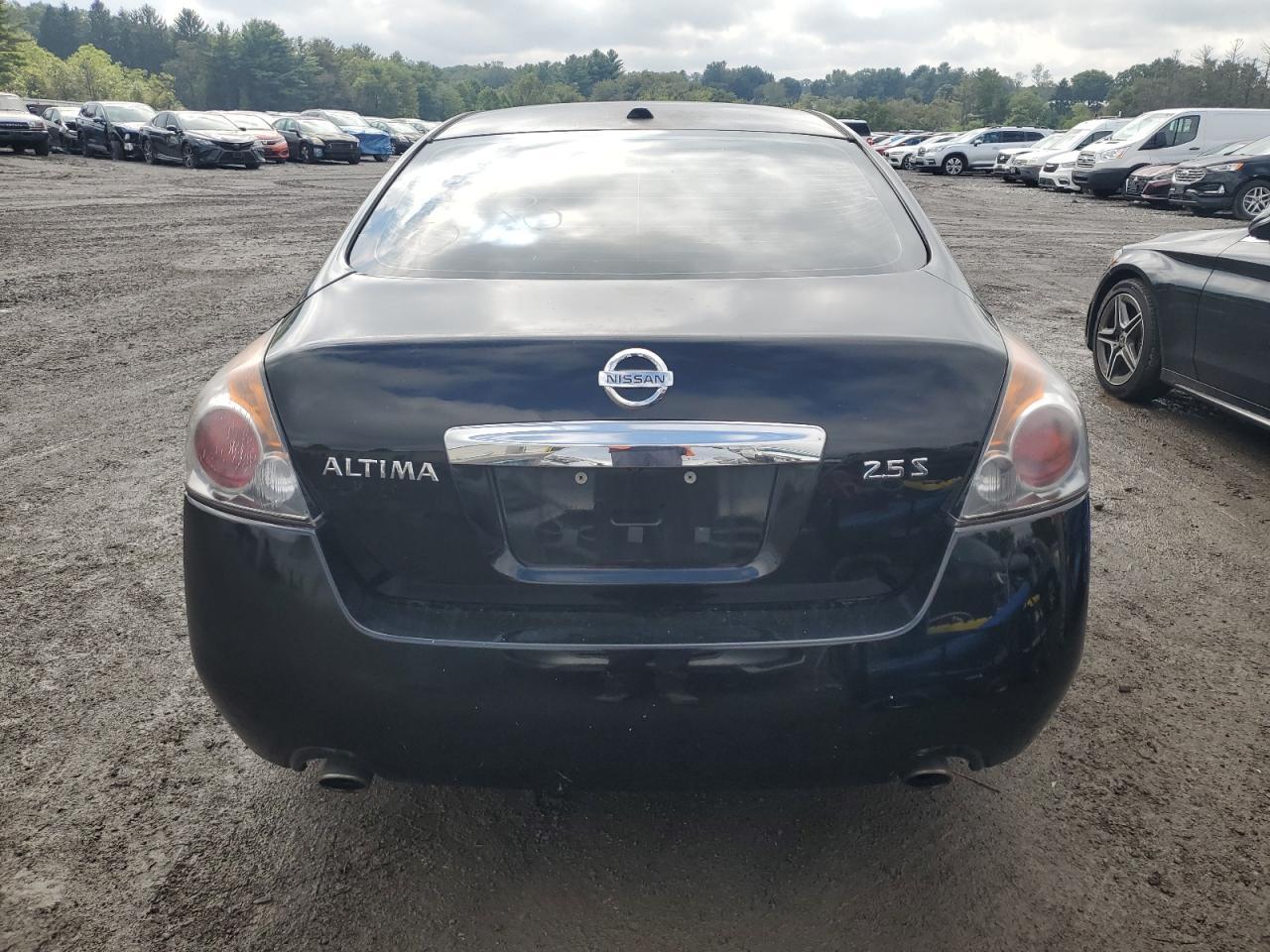 2010 NISSAN