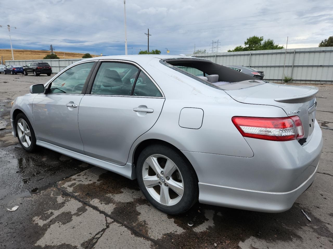 2011 TOYOTA CAMRY