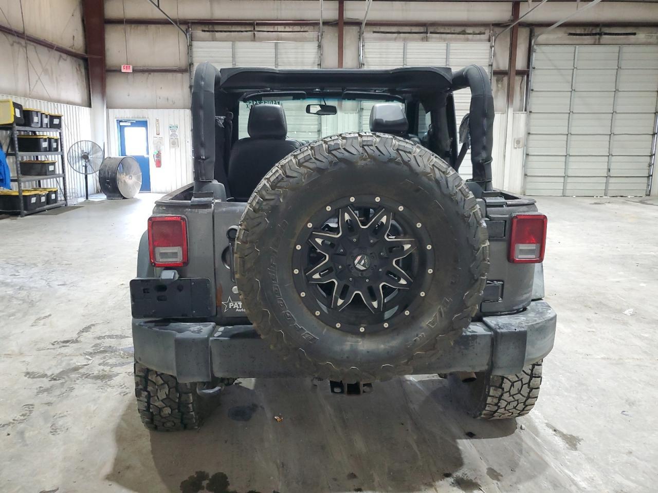 2016 JEEP WRANGLER