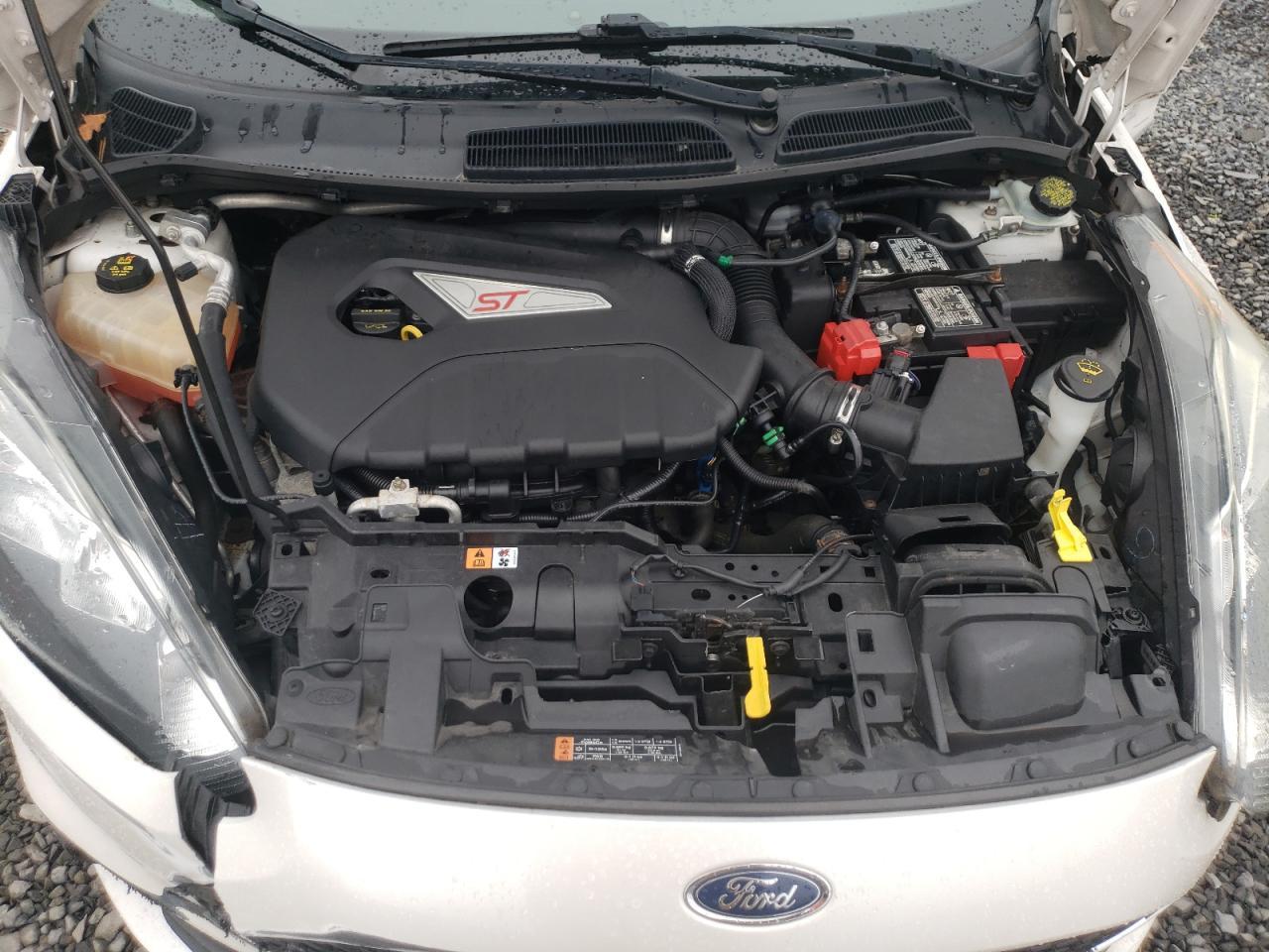 2016 FORD Fiesta