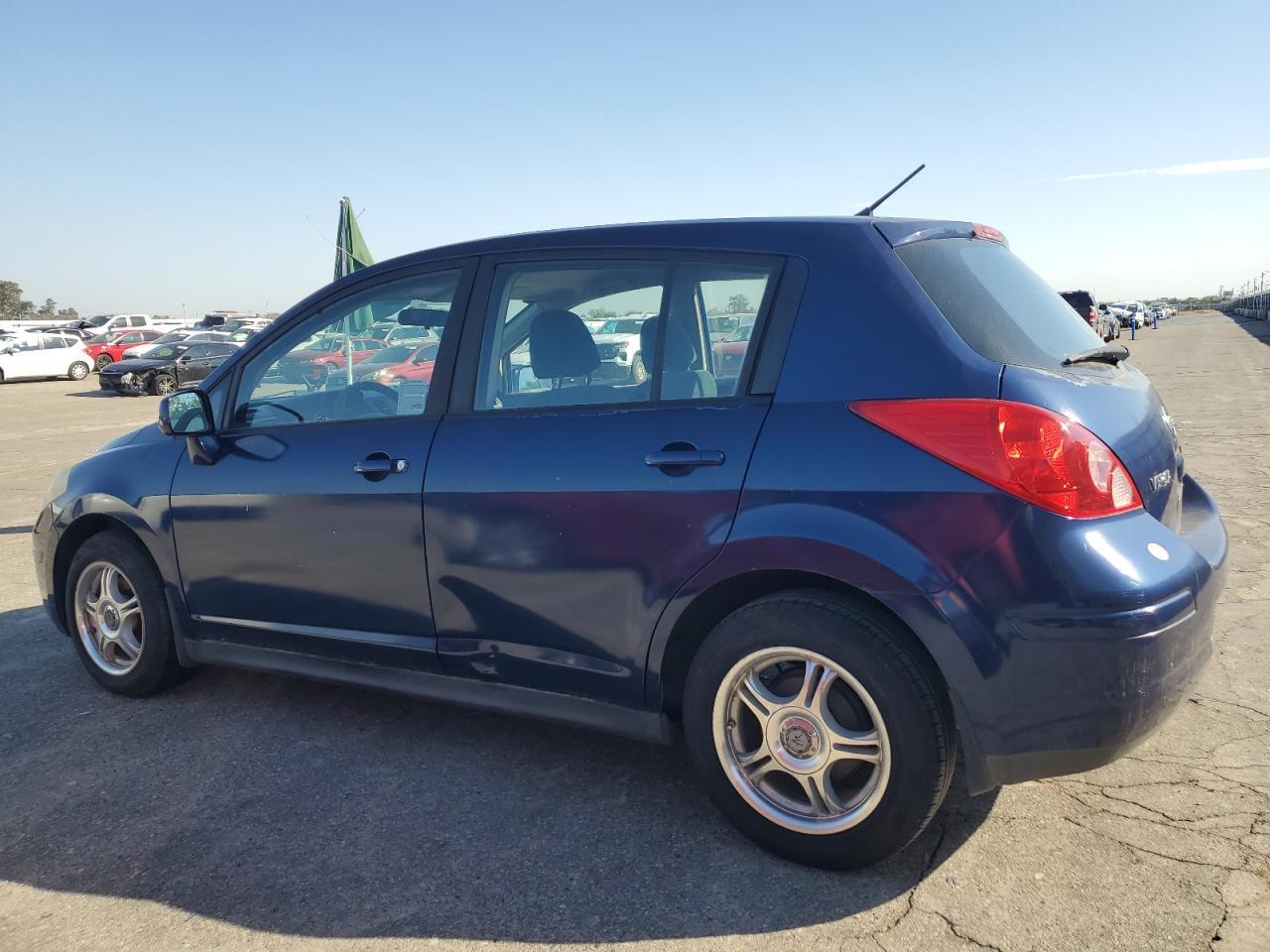 2012 NISSAN VERSA