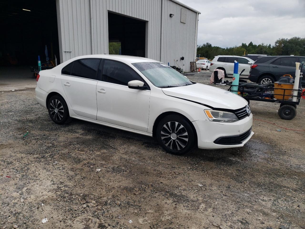 2013 VOLKSWAGEN JETTA
