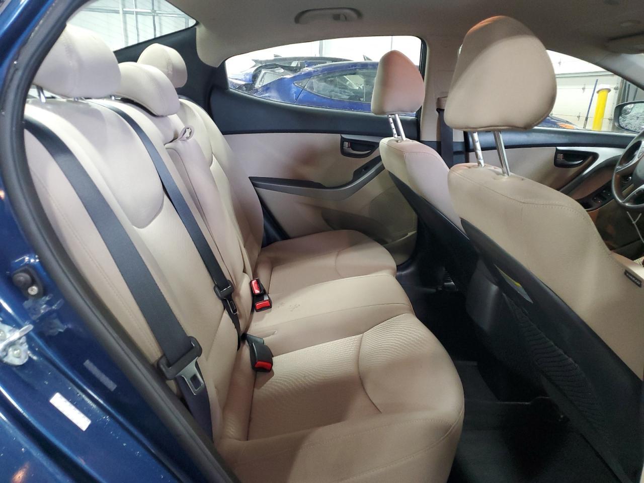 2016 HYUNDAI ELANTRA