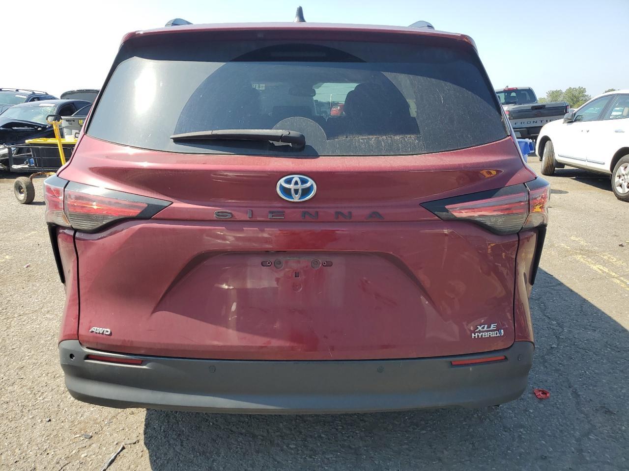 2022 TOYOTA SIENNA