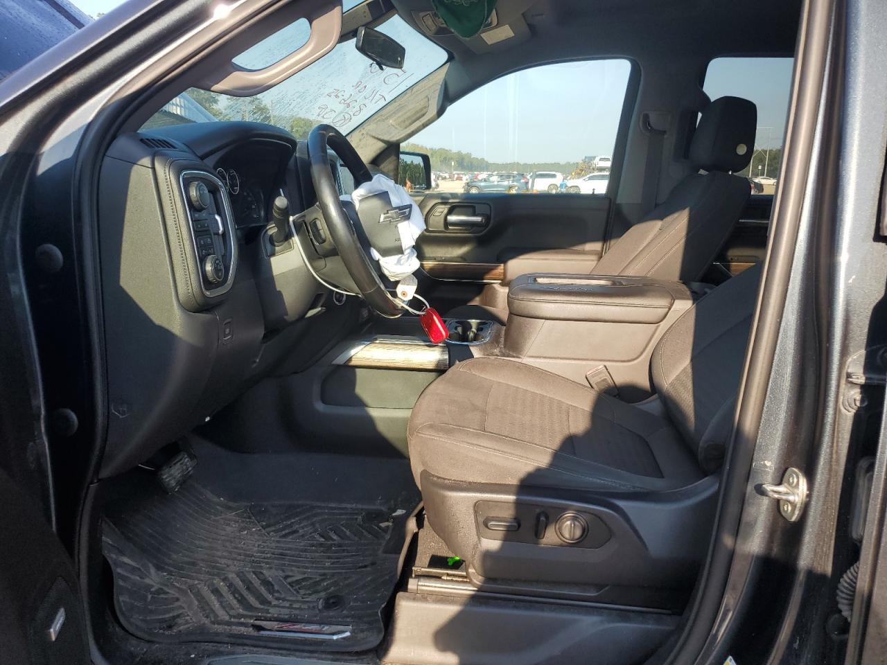 2021 CHEVROLET Silverado