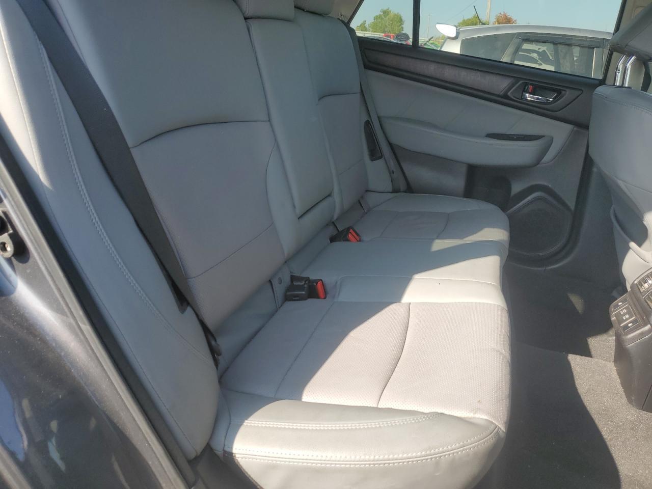 2019 SUBARU Outback