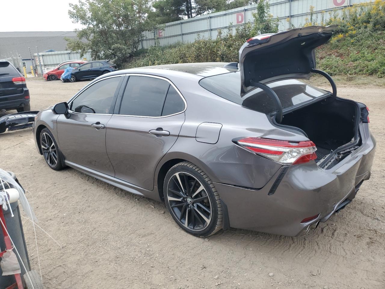 2018 TOYOTA CAMRY