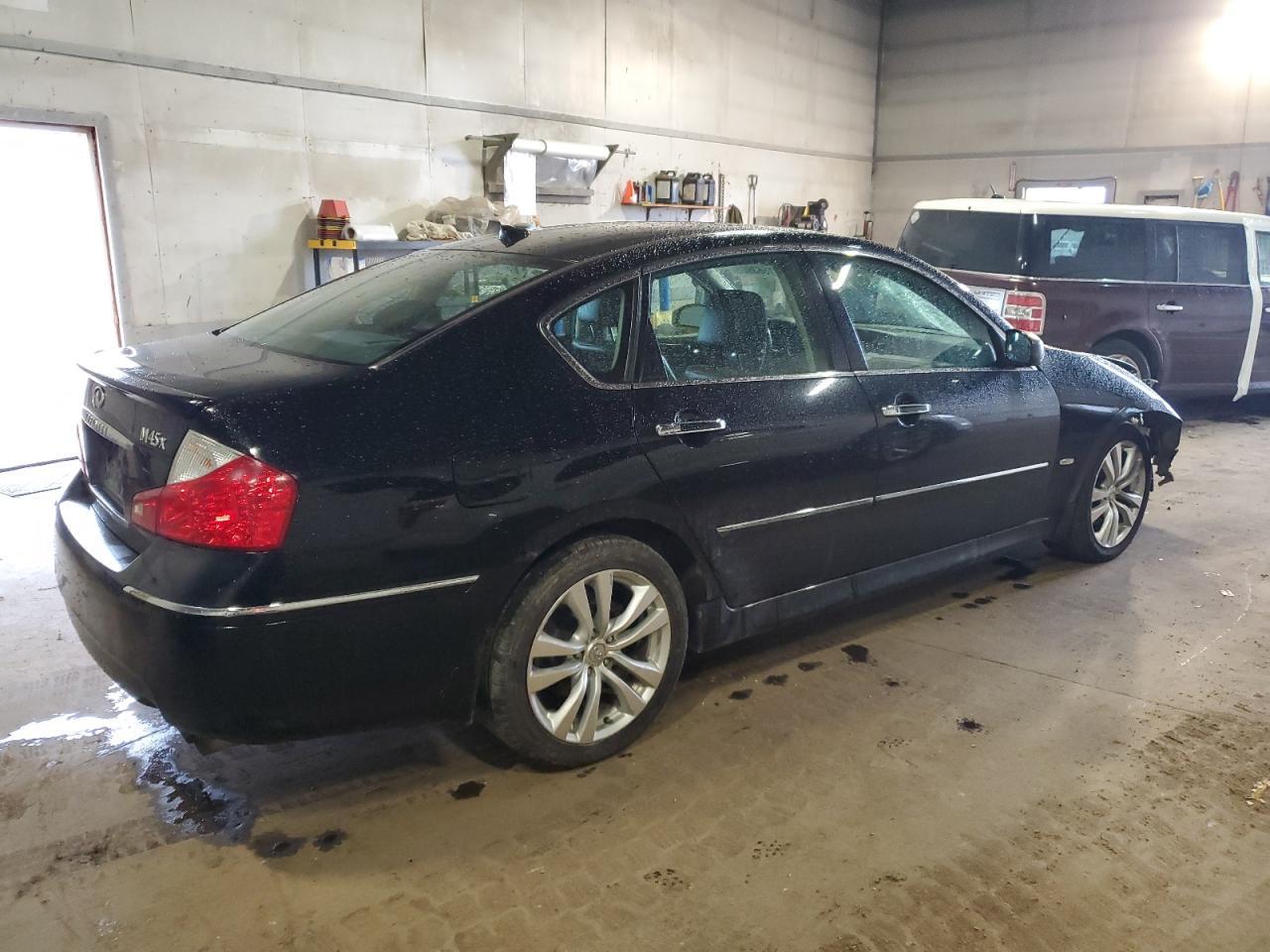2010 INFINITI M45