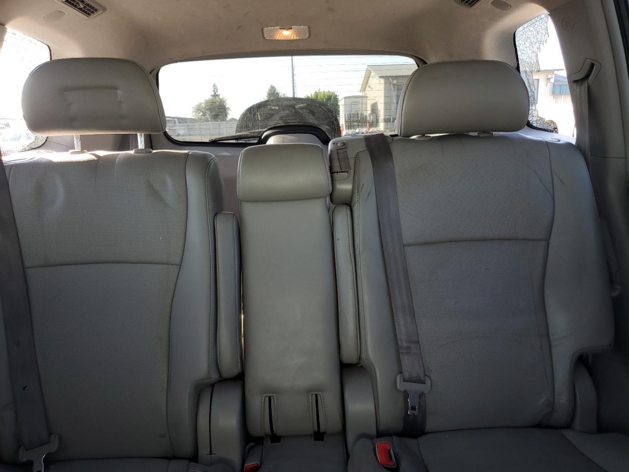 2012 TOYOTA HIGHLANDER